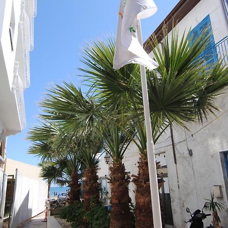 La C Mer Lárnaca Exterior foto