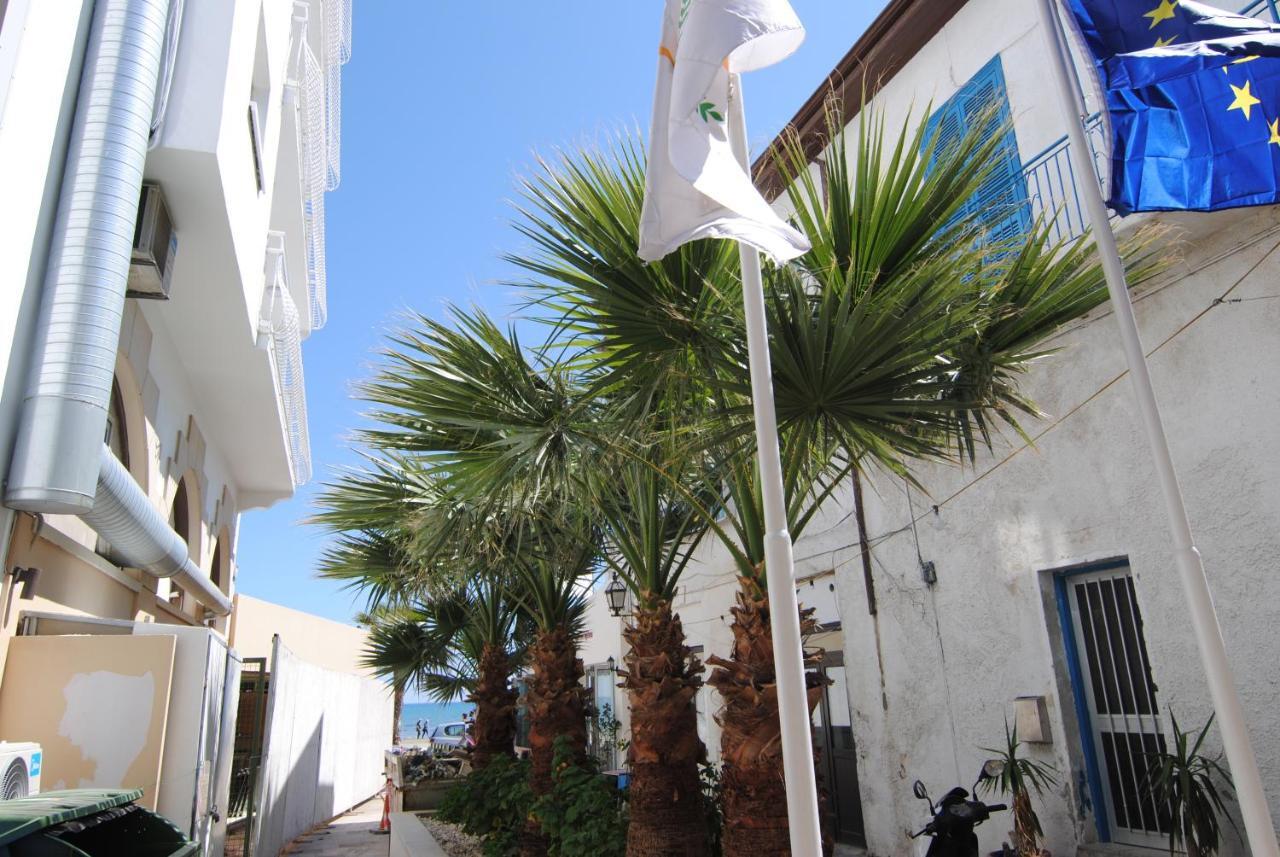La C Mer Lárnaca Exterior foto